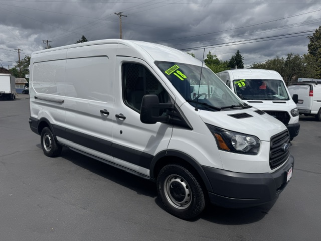 2018 Ford Transit's photo
