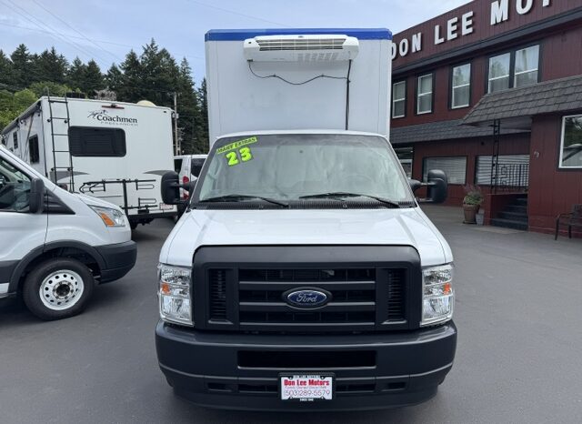 
								2023 Ford E350 Cutaway Van 12ft Box **THERMO KING REEFER** full									