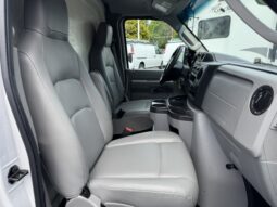 
										2023 Ford E350 Cutaway Van 12ft Box **THERMO KING REEFER** full									