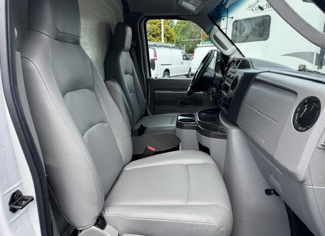 
								2023 Ford E350 Cutaway Van 12ft Box **THERMO KING REEFER** full									