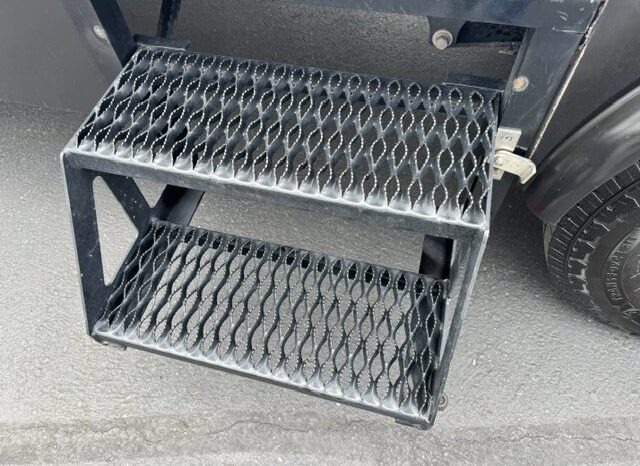 
								2023 Ford E350 Cutaway Van 12ft Box **THERMO KING REEFER** full									
