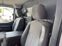 
										2018 Nissan NV3500 SV Cargo Van full									