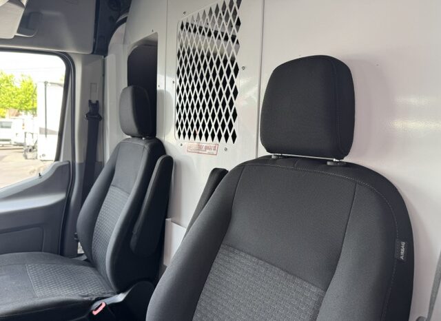 
								2019 Ford Transit 250 MEDIUM ROOF Cargo Van full									