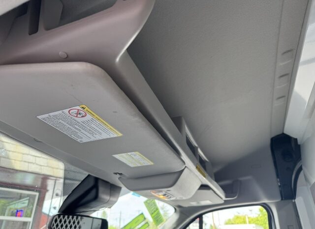 
								2019 Ford Transit 250 MEDIUM ROOF Cargo Van full									