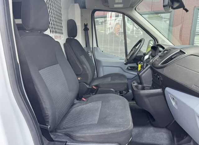 
								2019 Ford Transit 250 MEDIUM ROOF Cargo Van full									