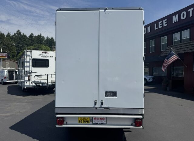 
								2023 Ford E350 Cutaway Van 12 ft Box **THERMO KING REEFER** full									