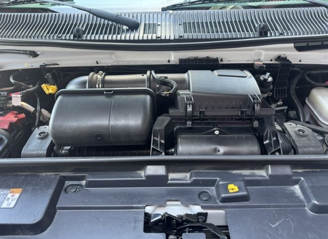 
								2023 Ford E350 Cutaway Van 12 ft Box **THERMO KING REEFER** full									