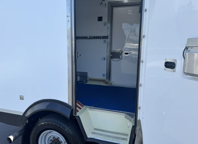 
								2023 Ford E350 Cutaway Van 12 ft Box **THERMO KING REEFER** full									