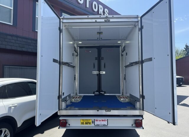 
								2023 Ford E350 Cutaway Van 12 ft Box **THERMO KING REEFER** full									