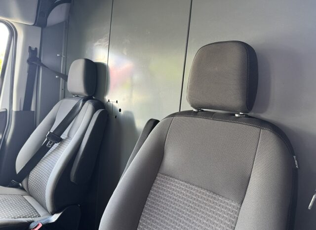 
								2020 Ford Transit 250 MEDIUM ROOF Cargo Van full									