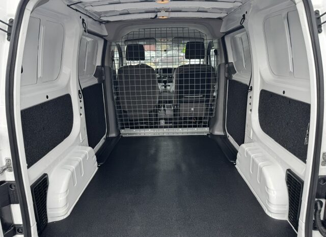 
								2020 Nissan NV200 Cargo Van full									