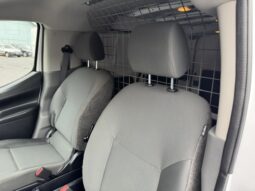 
										2020 Nissan NV200 Cargo Van full									