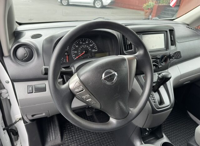 
								2020 Nissan NV200 Cargo Van full									