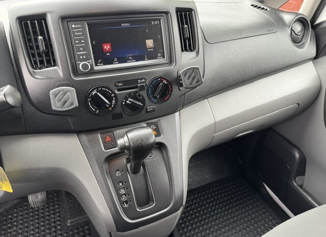 
								2020 Nissan NV200 Cargo Van full									