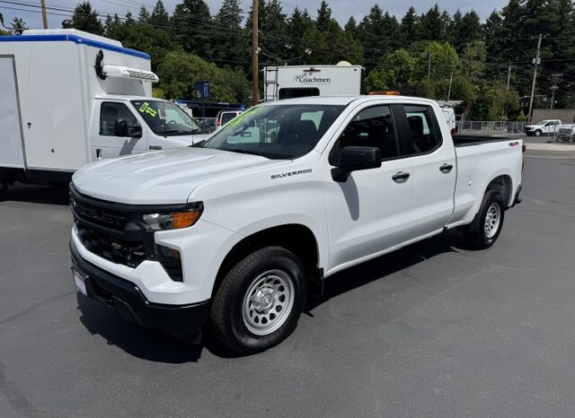 
								2023 Chevrolet Silverado 1500 DOUBLE CAB 4×4 Pickup full									