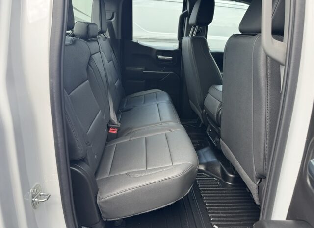 
								2023 Chevrolet Silverado 1500 DOUBLE CAB 4×4 Pickup full									