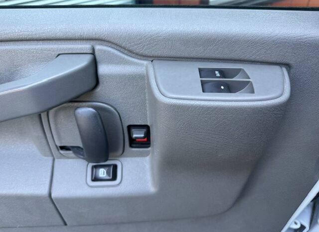 
								2020 GMC Savana 2500 Cargo Van full									