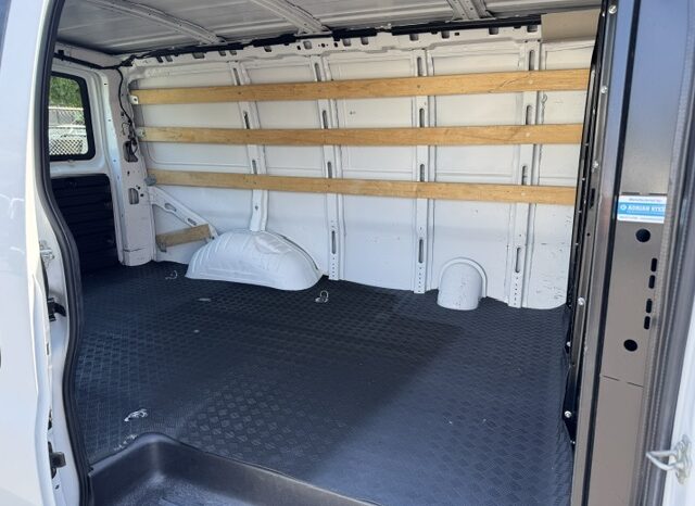 
								2020 GMC Savana 2500 Cargo Van full									