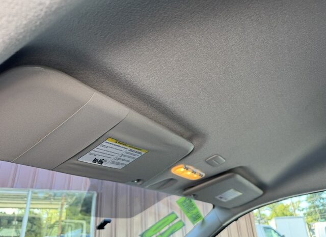 
								2020 Nissan NV200 Cargo Van full									