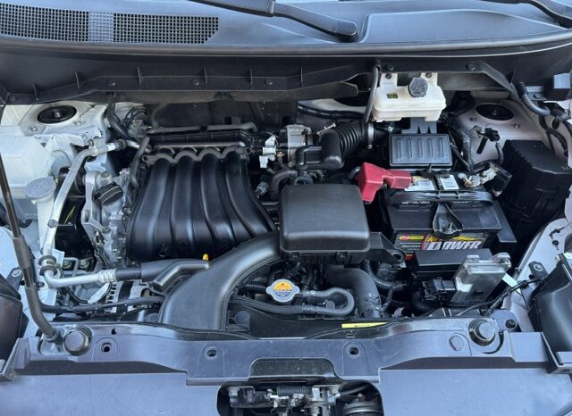 
								2020 Nissan NV200 Cargo Van full									