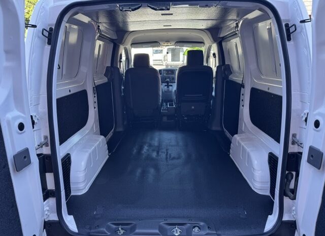 
								2020 Nissan NV200 Cargo Van full									