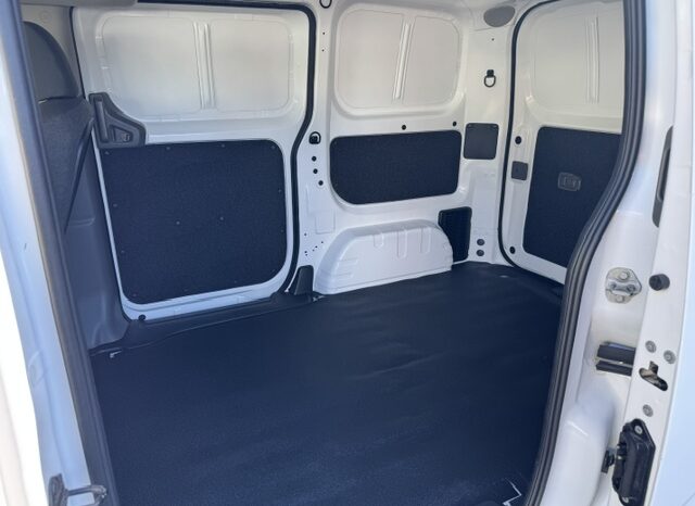 
								2020 Nissan NV200 Cargo Van full									