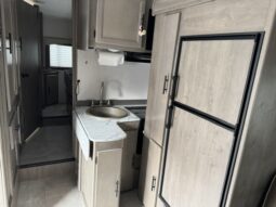 
										2019 Chevrolet Express 4500 Coachmen Freelander 26DS MotorHome full									