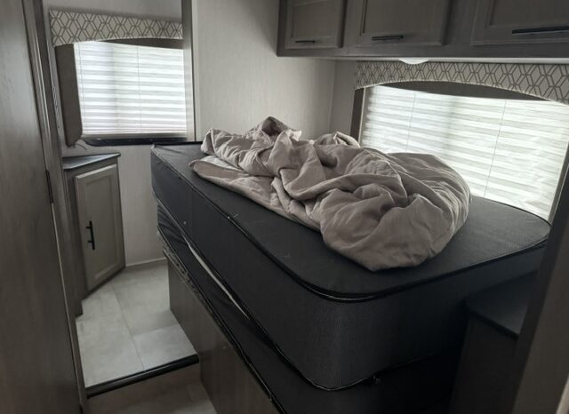 
								2019 Chevrolet Express 4500 Coachmen Freelander 26DS MotorHome full									