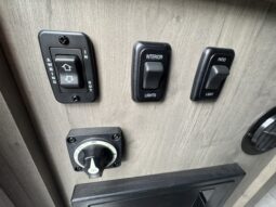 
										2019 Chevrolet Express 4500 Coachmen Freelander 26DS MotorHome full									