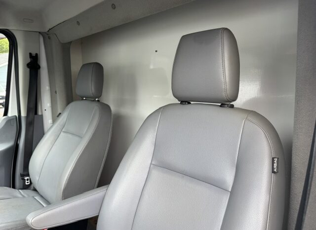 
								2018 Ford Transit 350 Cutaway Van **12ft BOX** full									