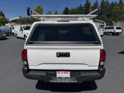 
										2022 Toyota Tacoma Access Cab Pickup full									
