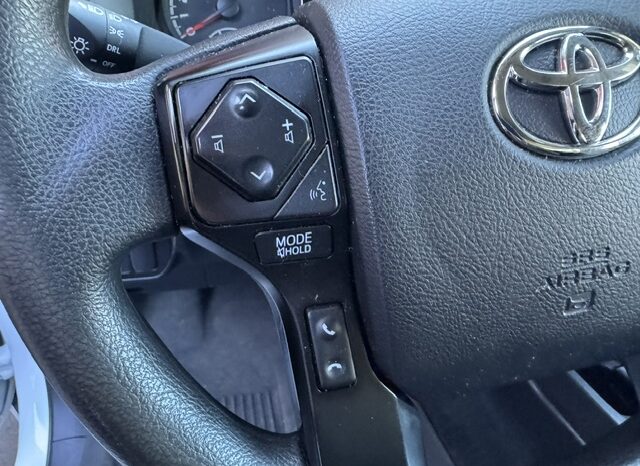 
								2022 Toyota Tacoma Access Cab Pickup full									