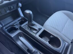 
										2022 Toyota Tacoma Access Cab Pickup full									