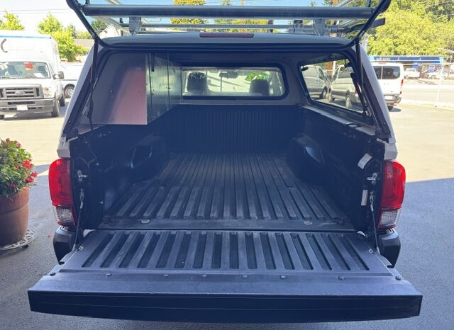
								2022 Toyota Tacoma Access Cab Pickup full									