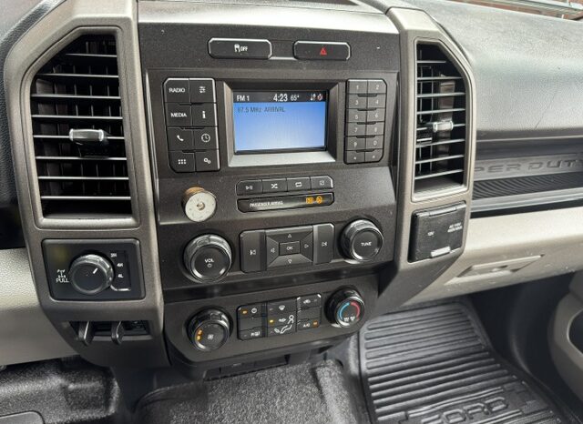 
								2022 Ford F250 Regular Cab 4×4 Pickup **8′ UTILITY BOX** full									