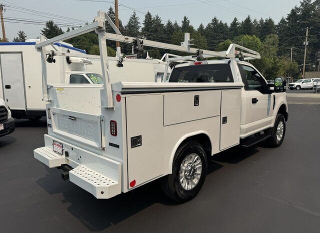 
								2022 Ford F250 Regular Cab 4×4 Pickup **8′ UTILITY BOX** full									