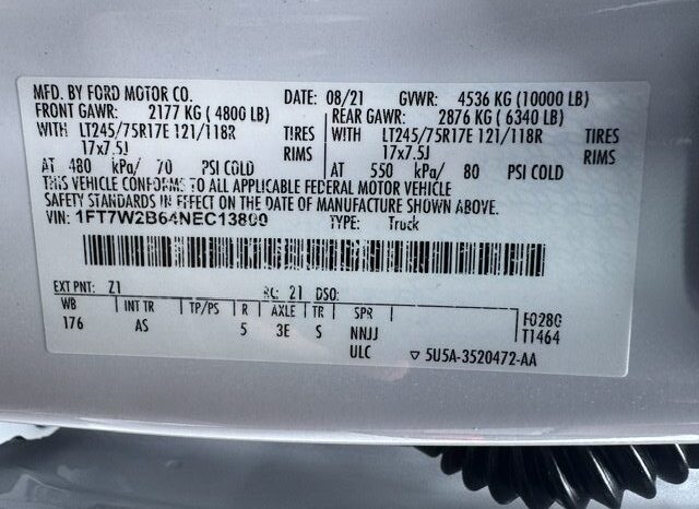 
								2022 Ford F250 Crew Cab 4×4 Pickup **8ft LONG BED** full									