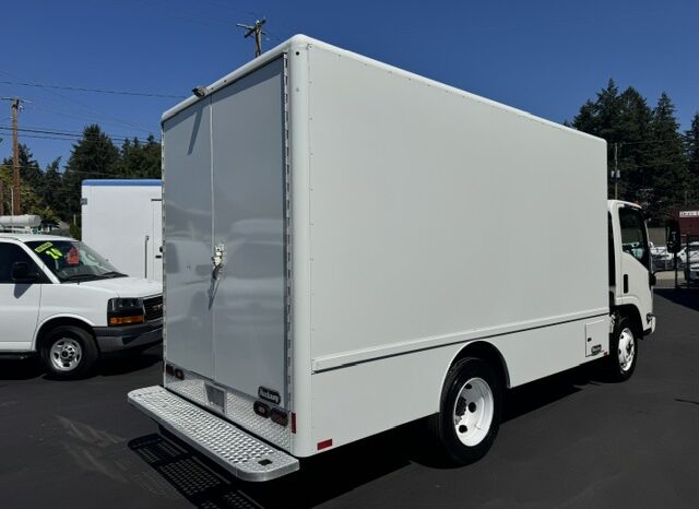 
								2017 Isuzu NPR Tilt Cab **14ft BOX** full									