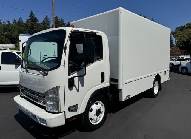 
								2017 Isuzu NPR Tilt Cab **14ft BOX** full									