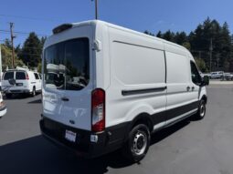 
										2019 Ford Transit 250 MEDIUM ROOF Cargo Van full									