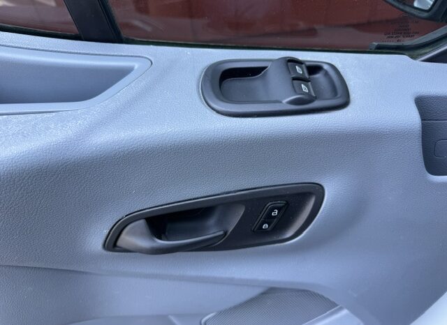 
								2019 Ford Transit 250 MEDIUM ROOF Cargo Van full									