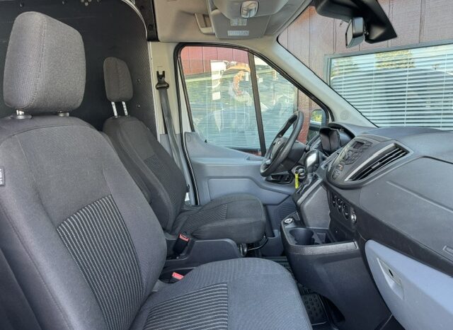 
								2019 Ford Transit 250 MEDIUM ROOF Cargo Van full									
