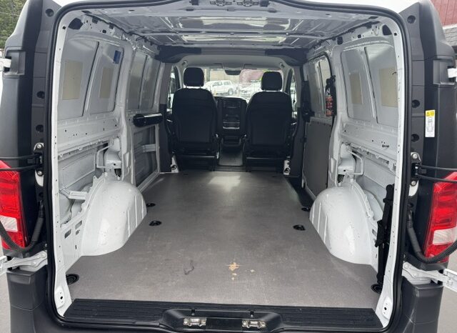 
								2021 Mercedes Metris Cargo Van full									