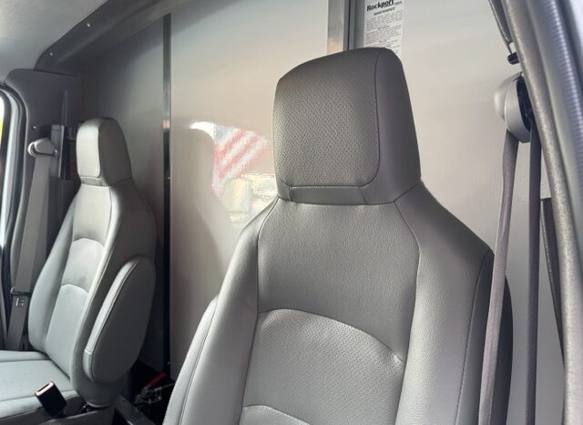 
								2024 Ford E450 Cutaway Van **16ft BOX** full									