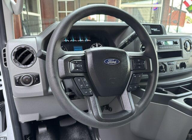 
								2024 Ford E450 Cutaway Van **16ft BOX** full									