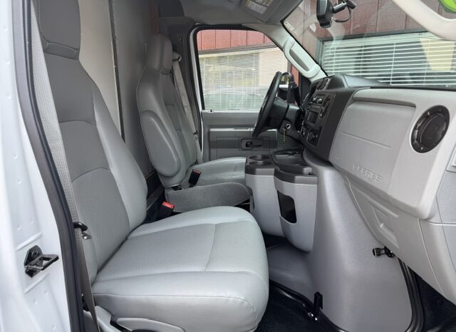 
								2024 Ford E450 Cutaway Van **16ft BOX** full									