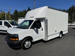 
										2021 Chevrolet Express 3500 Cutaway Van **14ft BOX** full									