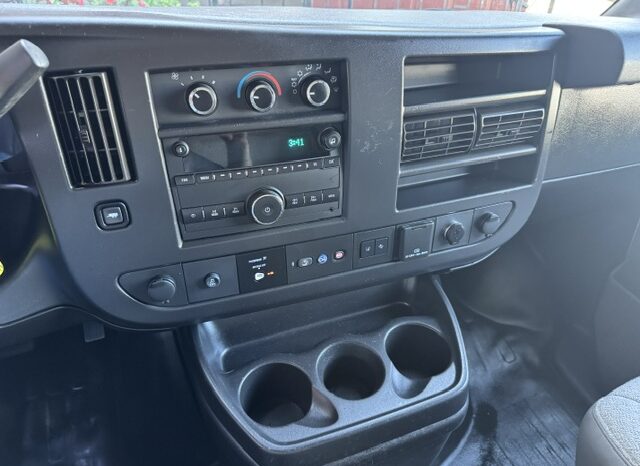 
								2021 Chevrolet Express 3500 Cutaway Van **14ft BOX** full									