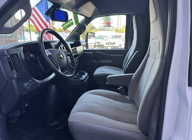 
								2021 Chevrolet Express 3500 Cutaway Van **14ft BOX** full									