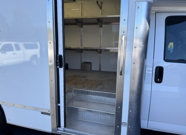 
								2021 Chevrolet Express 3500 Cutaway Van **14ft BOX** full									